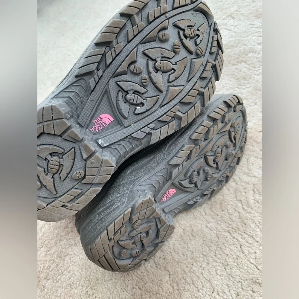 The North Face Size 4 Big Girl Greenland Heatseeker Winter Snow Boots